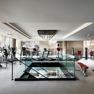 Humaniti Hotel Montreal, Autograph Collection